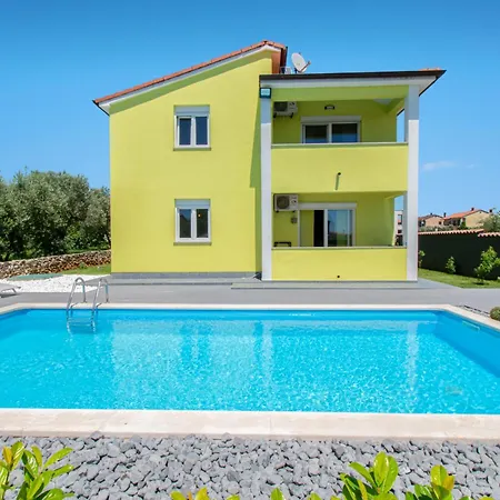 Casa Mare Near Pula By Istrabook *