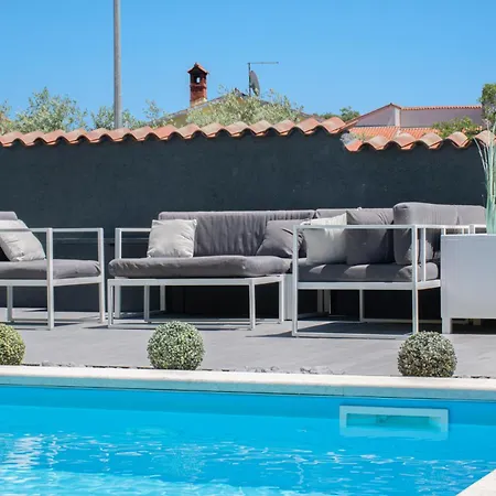 Casa Mare Near Pula By Istrabook Villa