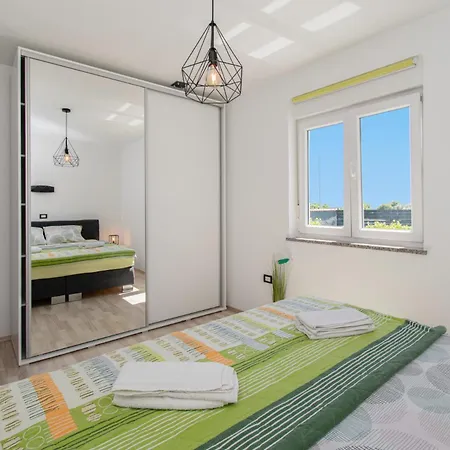 Casa Mare Near Pula By Istrabook *