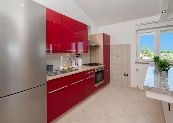 Villa Casa Mare Near Pula By Istrabook