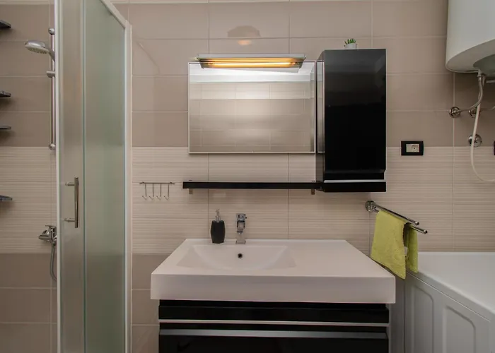 Villa Casa Mare Near Pula By Istrabook