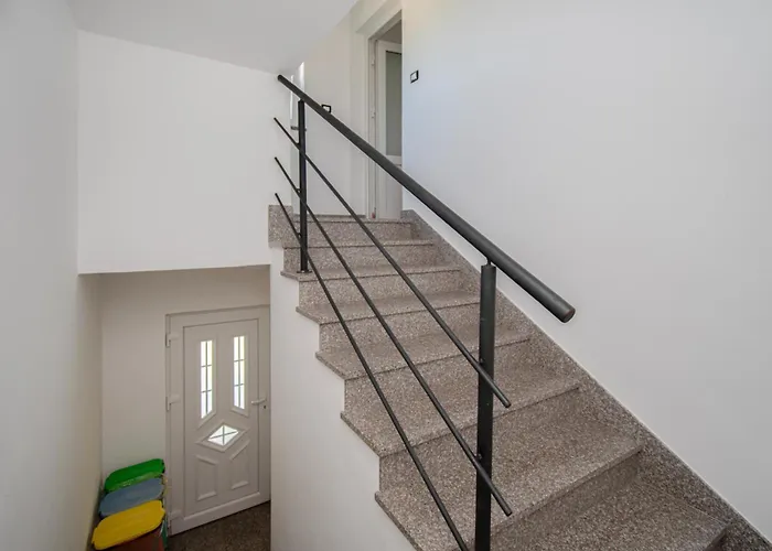 Villa Casa Mare Near Pula By Istrabook Galižana