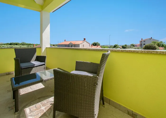 Villa Casa Mare Near Pula By Istrabook Galižana