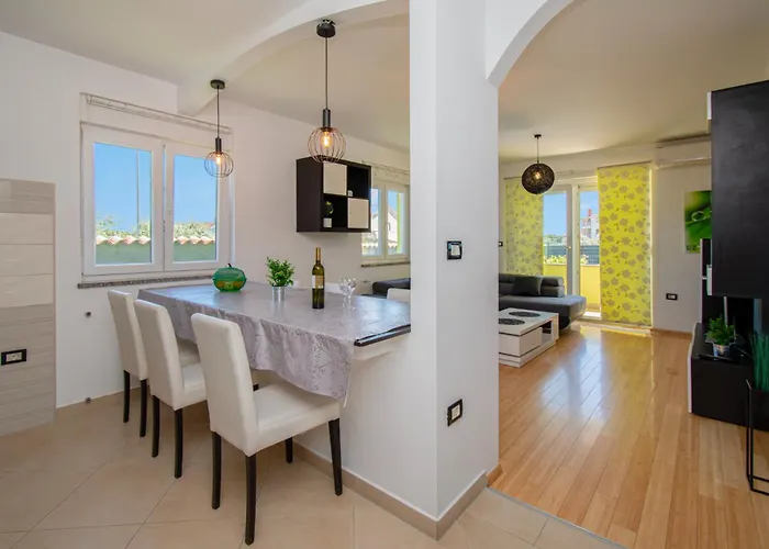 Casa Mare Near Pula By Istrabook Villa Galižana